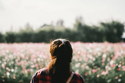 ​二月来了女生发圈的可爱句子 请麻烦二月对我好一点