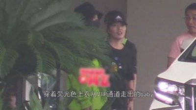 ​小海绵接机baby超孝顺可爱，小海绵的真实姓名叫什么名字叫什么？